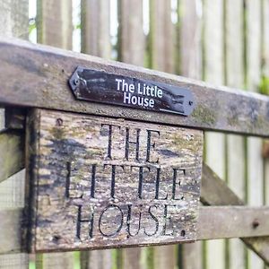 Вилла The Little House Тэтчем Exterior photo