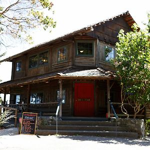 Отель Captain Whidbey Каупевилл Exterior photo