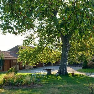 Отель Le Clos De Ceintres Cheminas Exterior photo