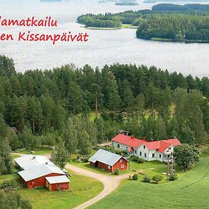 Отель Karvisen Kissanpaeivaet Joensuun Laehellae Ruokola Exterior photo