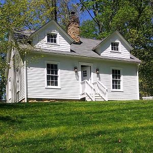 Вилла Historic Farmhouse By Nature Preserve Чарлстон Exterior photo