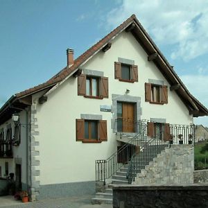 Вилла Casa Aguerre Villanueva de Aezcoa Exterior photo