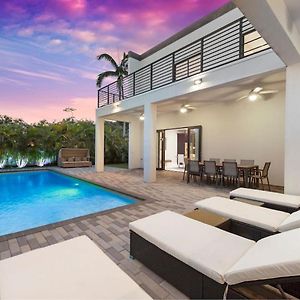 Вилла Granada Modern Luxury In Massive Mansion With Heated Pool Майами Exterior photo