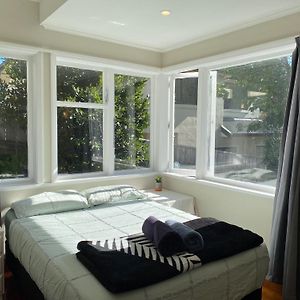 Wellington Double Bedroom Exterior photo