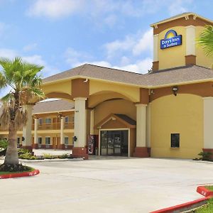 Days Inn By Wyndham Humble/Houston Intercontinental Airport Exterior photo