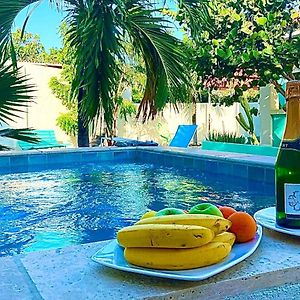 Beautiful And Spacious Mediterranean Villa On Palm Beach Палм Бич Exterior photo