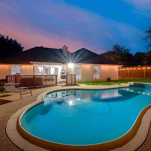 Boho Chic Home W Backyard Paradise - Pool + Grill Норт-Ричленд-Хиллс Exterior photo