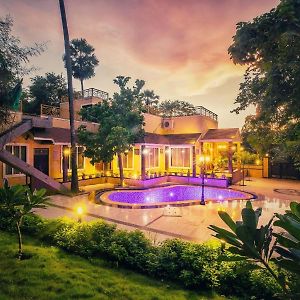 Shore Beats Villa Мумбаи Exterior photo
