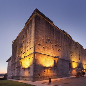 Отель Parador De Хондаррибиа Exterior photo