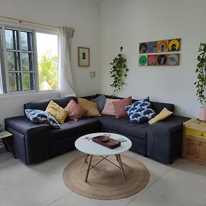 Casa Coloradita/Cozy Colorful Flat With Starlink Остров Холбокс Exterior photo