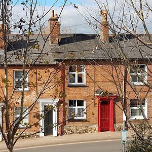Вилла Cosy Devon Town House And Garden With Bbq Ottery St Mary Exterior photo
