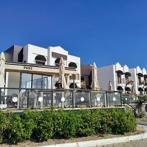 Small Beach Hotel Тургутрейс Exterior photo