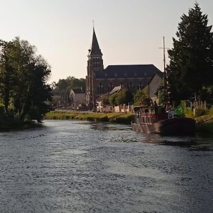 Вилла Aux 10 Ponts - Gite Aux Abords Du Fleuve La Somme - La Mer A 30 Min - La Nuit Pour 6 Voyageurs Exterior photo