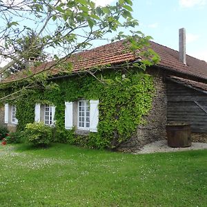 Вилла "Castel" Saint-Amand-de-Coly Exterior photo