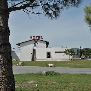 Отель Relais De Barbezieux Exterior photo