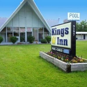 Kings Inn Cleveland Стронгсвилл Exterior photo