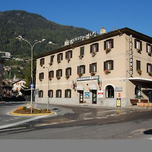 Hotel Delle Alpi Сондало Exterior photo