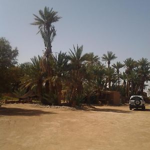 Bed and Breakfast Kasbah Les Alizes Du Desert Мхамид Exterior photo