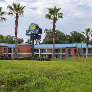 Days Inn By Wyndham Чипли Exterior photo