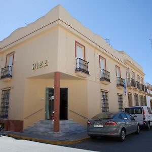 Hostal Niza Сан-Хуан-дель-Пуэрто Exterior photo