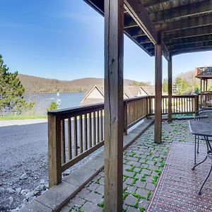 Deep Creek Lake Townhome With Deck And Water Views Окленд Exterior photo