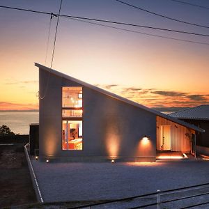 Private Villa With Pool And Sunset In Kochi Aki Exterior photo