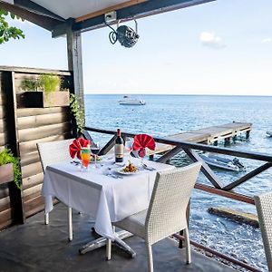 Ocean'S Edge Lodge Restaurant & Bar Розо Exterior photo