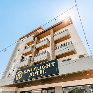 Spotlight Hotel Near Hundred Islands Wharf Аламинос Exterior photo