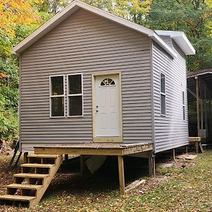 Вилла Bigger On The Inside - Tiny House With 20 Acres Luther Exterior photo