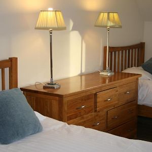 Bcc Loch Ness Cottages Друмнадрочит Room photo
