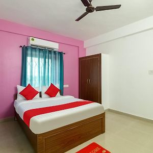 Отель Sri Bidya Residency Бхубанешвара Room photo