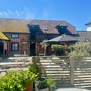 Отель The Selsey Arms West Dean Exterior photo