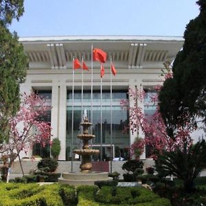 Lian Yun Hotel Куньмин Exterior photo
