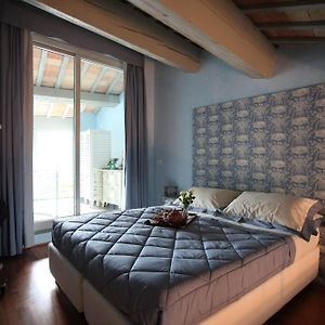 Bed and Breakfast Palazzo Santinelli Сант'Анджело-ин-Вадо Room photo