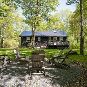 Rustic Chic Cabin With Hot Tub By Summer Roscoe Exterior photo