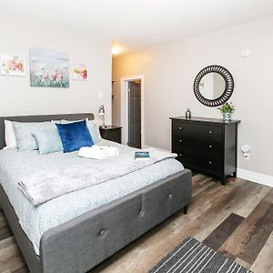 Modern 2Br Apartment - Close To Byward Market Оттава Exterior photo