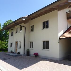 Ferienwohnungen Florian Pletzenauer Гштадт-ам-Кимзее Exterior photo