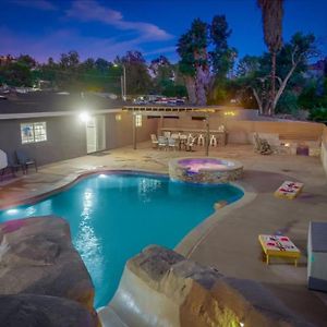 6 Bedroom- Resort Backyard Pool Mini Golf Firepit Санти Exterior photo