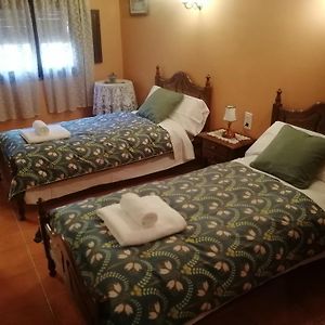 Bed and Breakfast Cal Pons Прадес Room photo