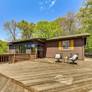 Gray Vacation Rental With Deck And Pond Access! Корбин Exterior photo