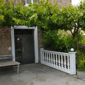 Sargsyan Guest House Арени Exterior photo