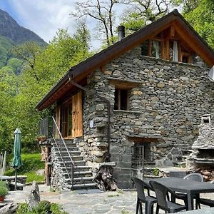 Вилла Urspruengliches Rustico Mit Blick Auf Das Maggiatal Cavergno Exterior photo