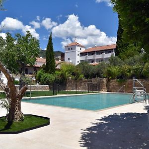 Отель Parador De Guadalupe Гвадалупе Exterior photo