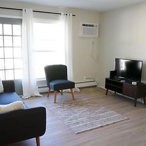Lovely 2Br Condo Mins From Downtown Давенпорт Exterior photo