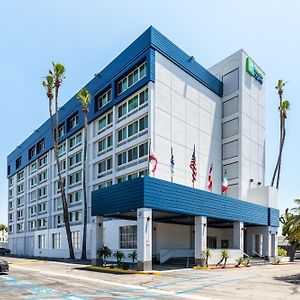 Holiday Inn Express Van Nuys, An Ihg Hotel Лос-Анджелес Exterior photo