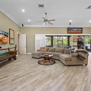 Вилла Merritt Island Escape Tropical Paradise 2 Story Fun Fire Pit Exterior photo