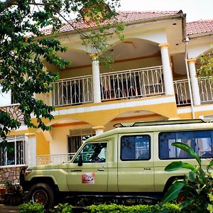 Tinka,S Homestead Fort Portal Exterior photo