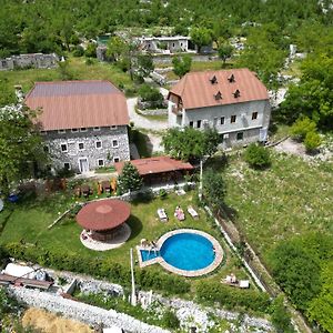 Prek Bjeshka Guesthouse Тети Exterior photo