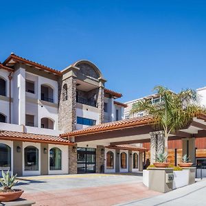 La Quinta Inn & Suites By Wyndham Санта-Крус Exterior photo