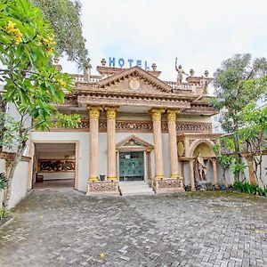 Oyo 91785 Hotel Srikandi Kalasan Джокьякарта Exterior photo